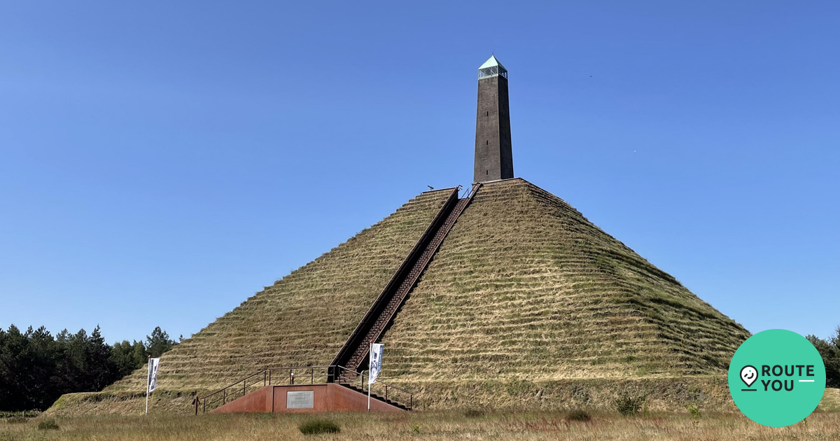 Pyramide van Austerlitz - Monument | RouteYou