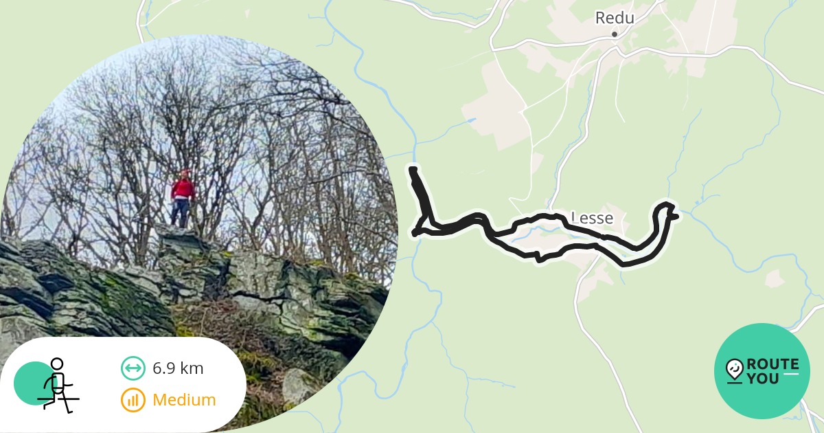 Langs de Lesse rivier vanuit het dorp Lesse Wandelroute RouteYou