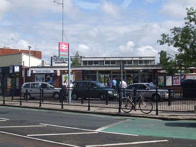 Enfield Town railway station Trainstation RouteYou