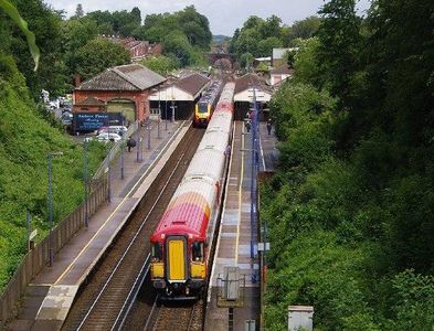 West Wycombe railway station - Trainstation | RouteYou