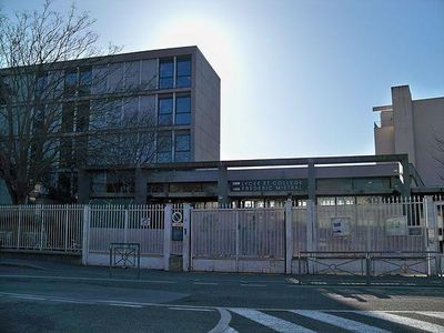 Cité scolaire FrédéricMistral École RouteYou