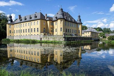 Tagesausflug Mit Dem Elektrofahrrad Zum Schloss Schloss Dyck Freizeit Fahrradroute Routeyou