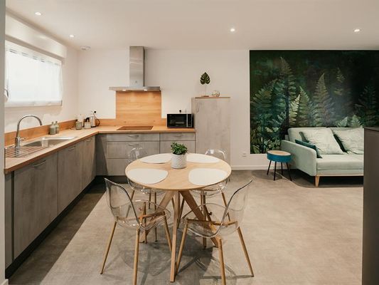 Meublé - Gîte simplement végétal - Holidayhouse | RouteYou